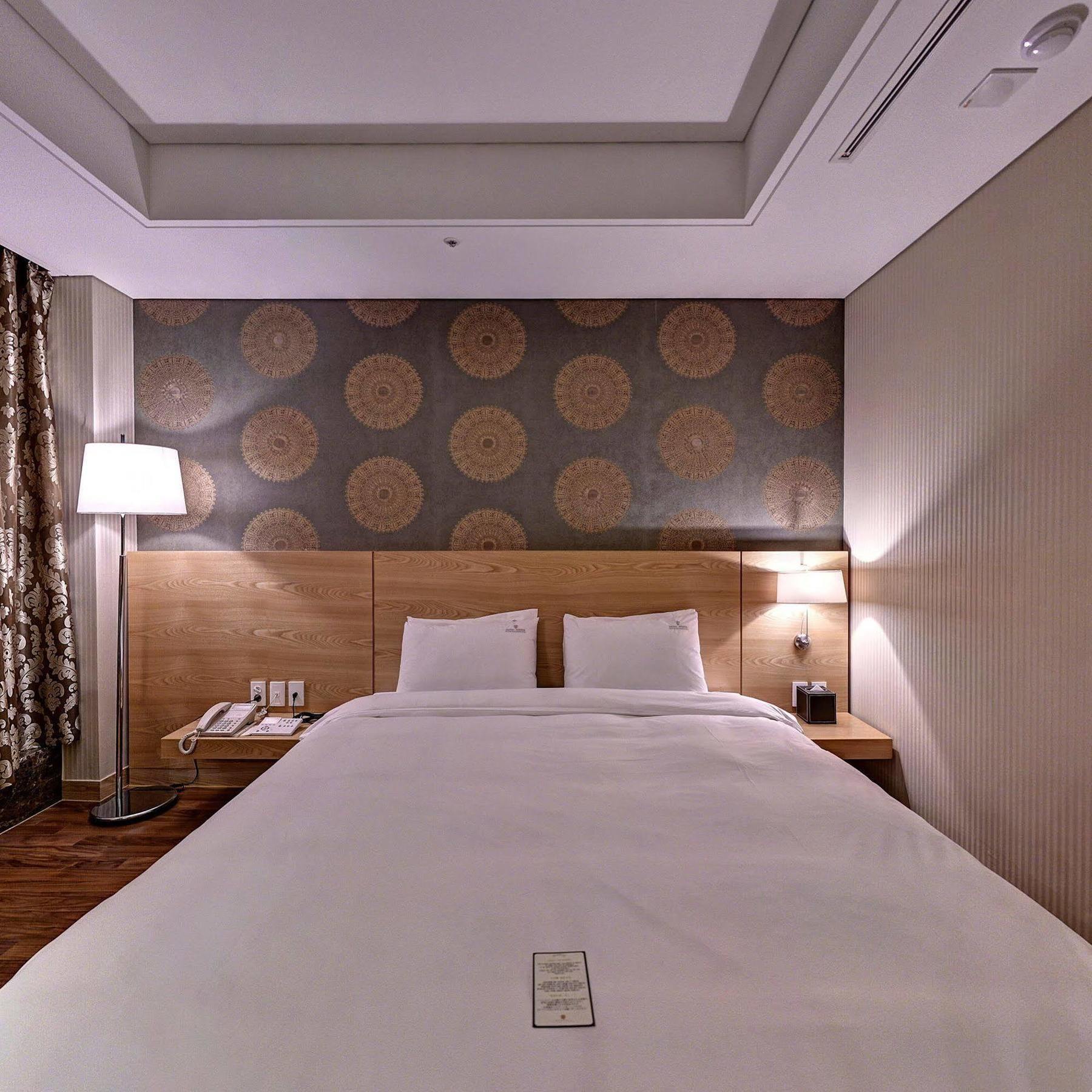 צ'אנגוון Hotel Avenue מראה חיצוני תמונה